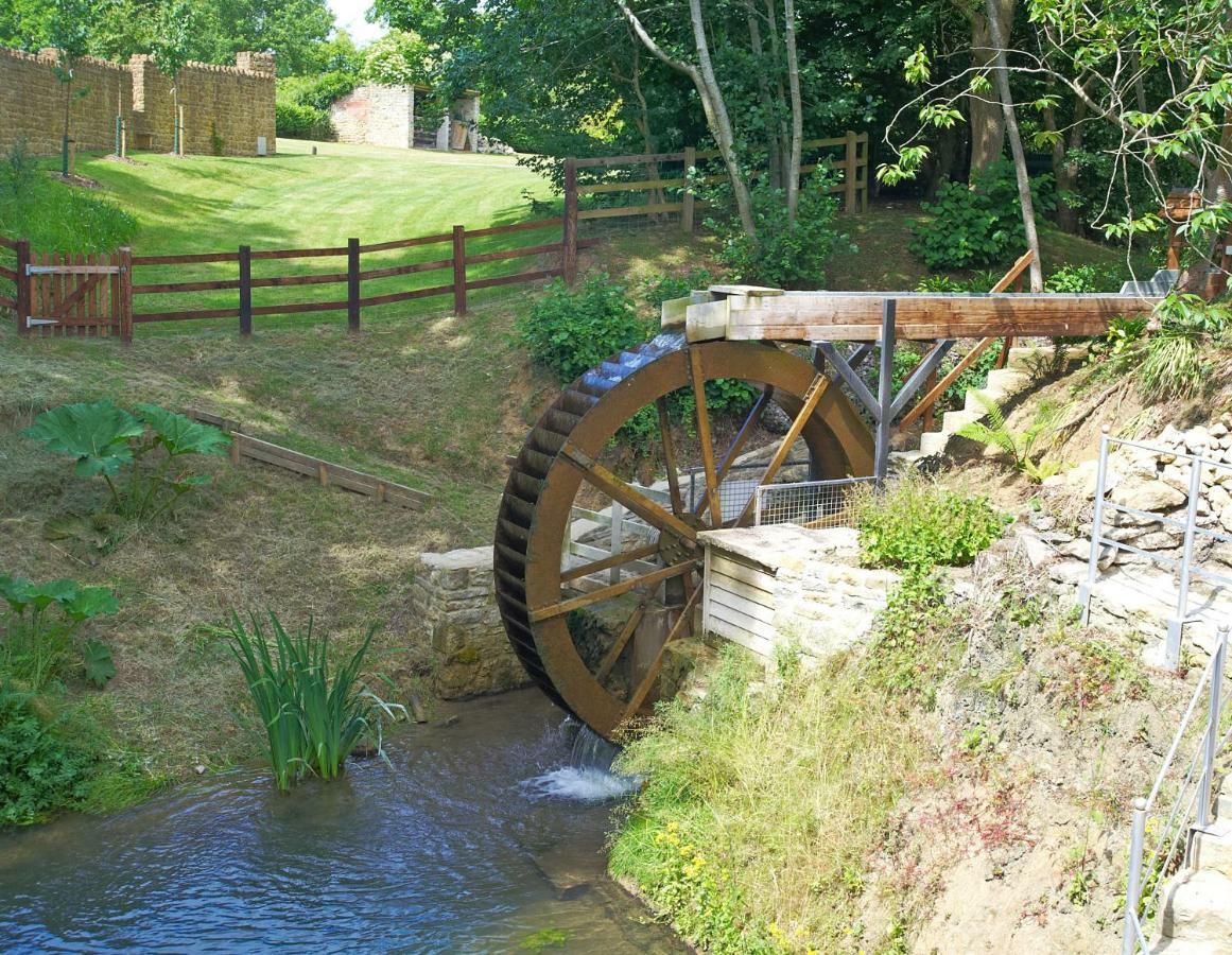 Гостевой дом Hewletts Mill Касл Кэйри Экстерьер фото